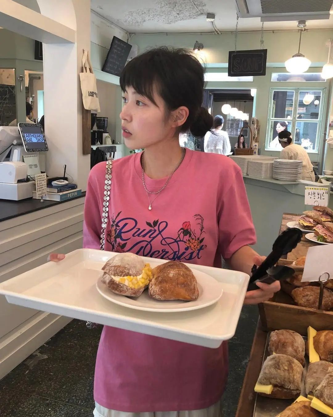 推荐几款好看的鲨鱼夹,鲨鱼夹怎么搭配好看