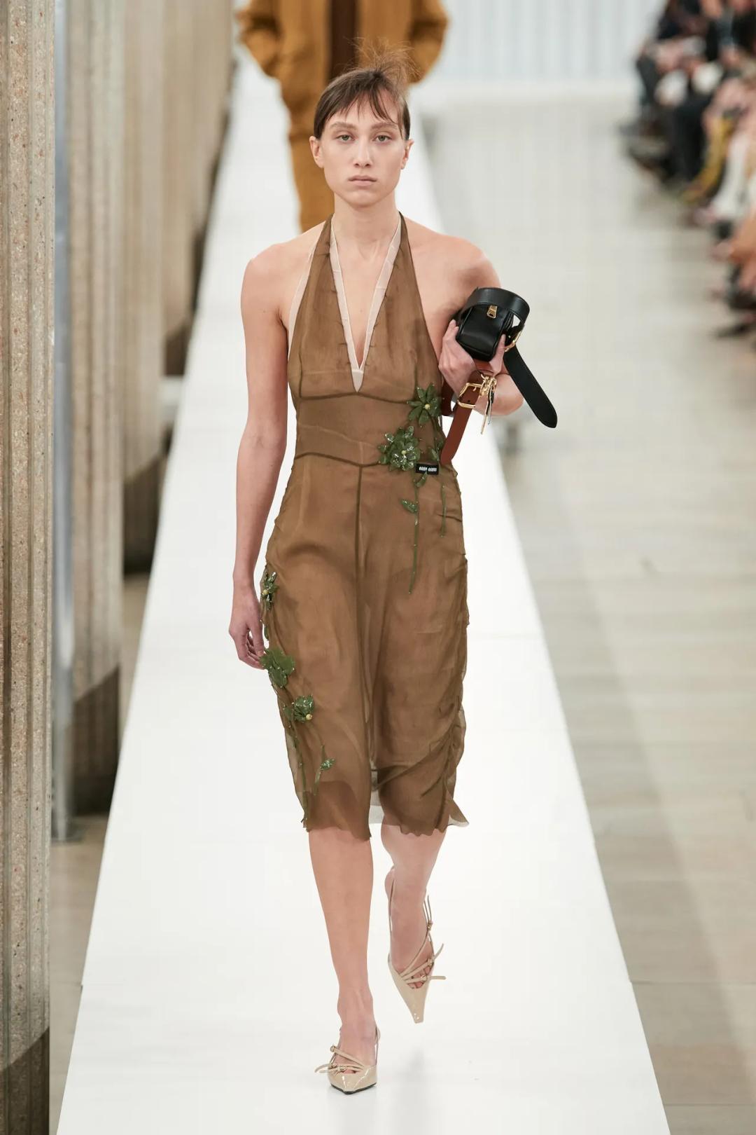 2023秋冬伦敦时装周收官,2022秋冬巴黎时装周什么时候开始