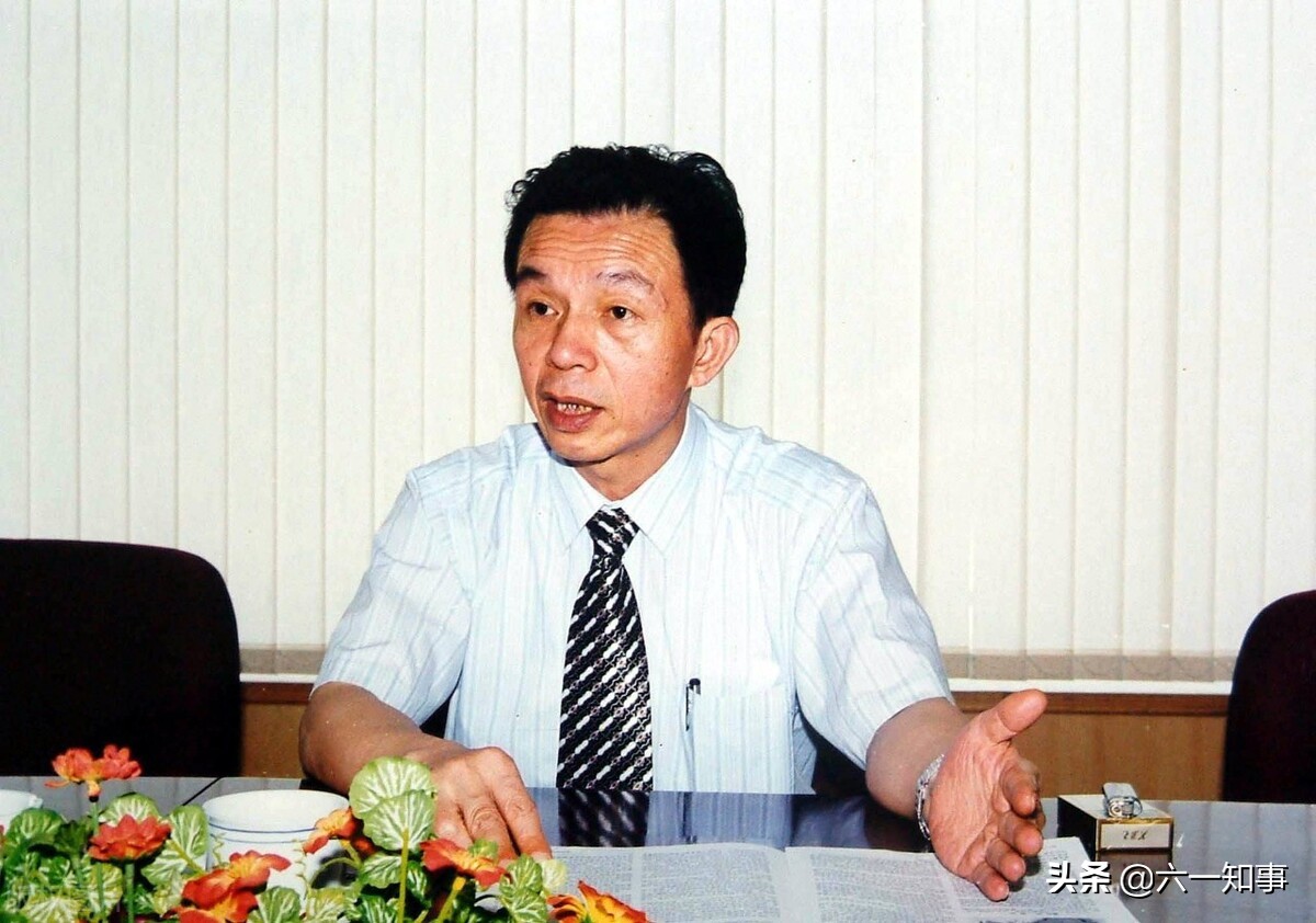 恒安国际集团董事局主席施文博,恒安集团施文博和许连捷关系