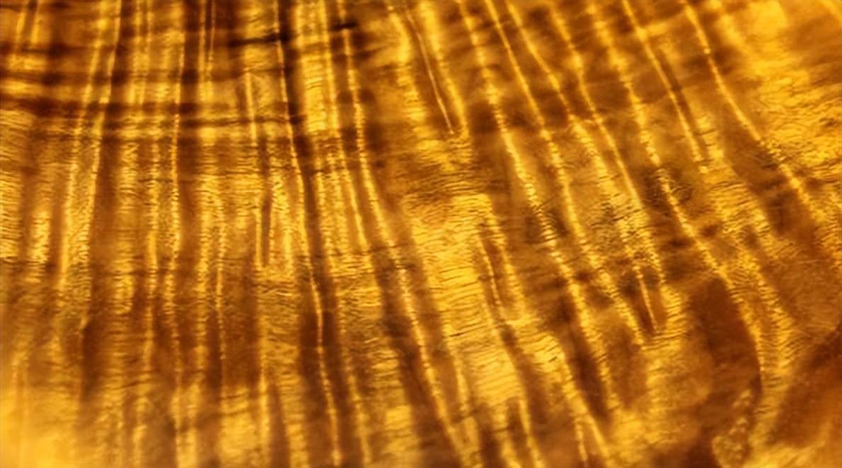 美出天际,流光溢彩的金丝楠木