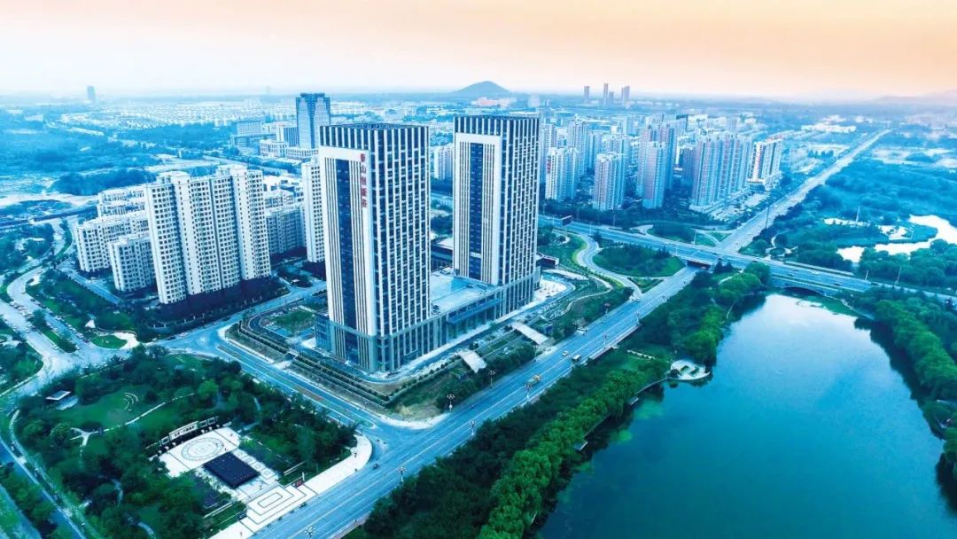 登“高”望远*安泰**焕“新”——*安泰**高新区创新发展实现新突破