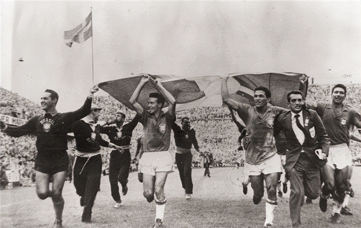 世界杯不夺冠就枪毙,不赢球就枪毙