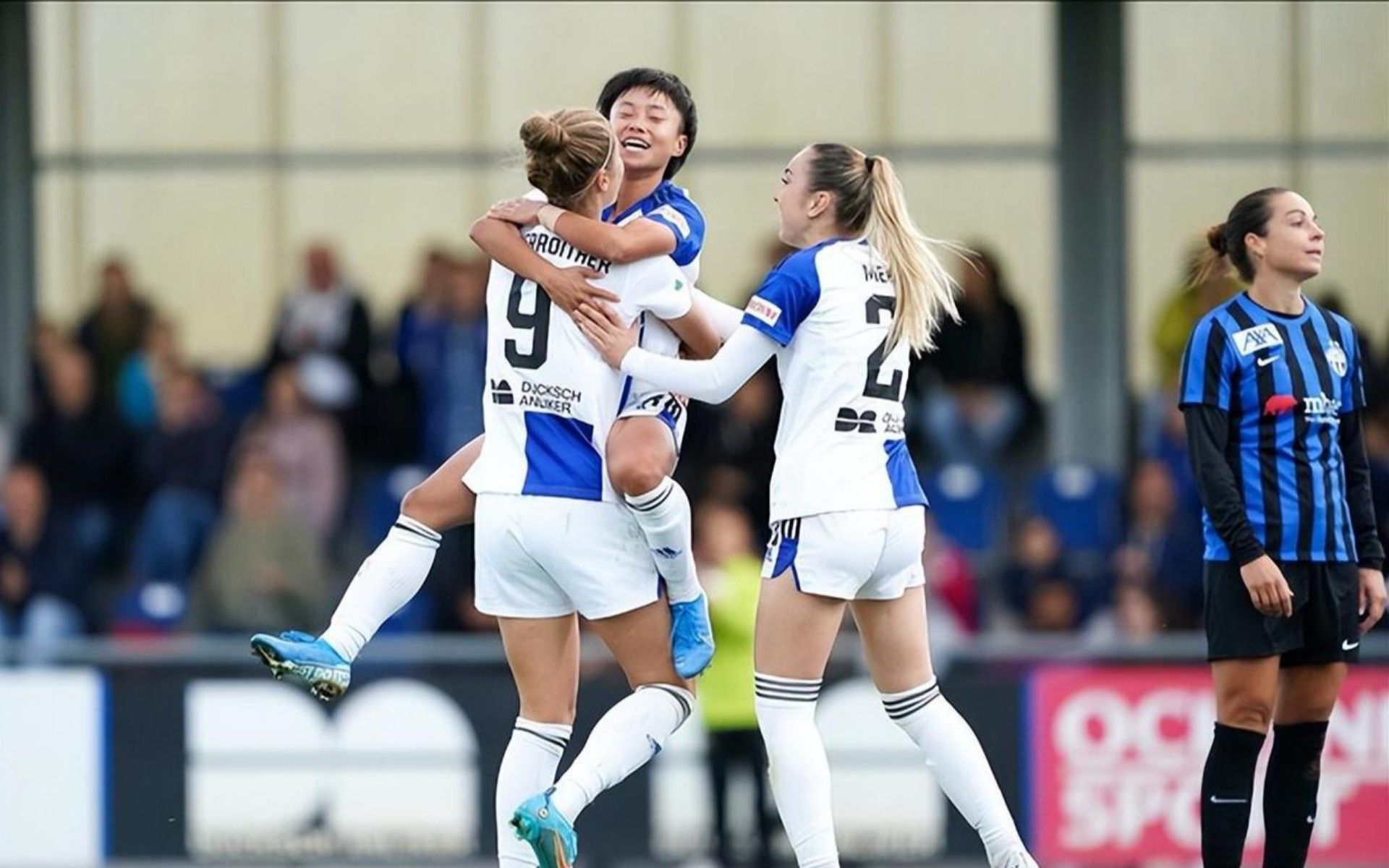 张琳艳获2023中国女子金球奖,金球奖女足得主