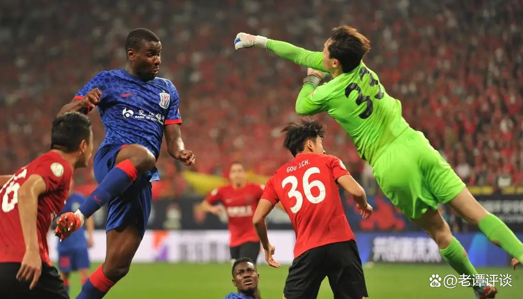 蓉城三度“摘花”，变味申花输球又输人；严惩马镇，净化赛场风气