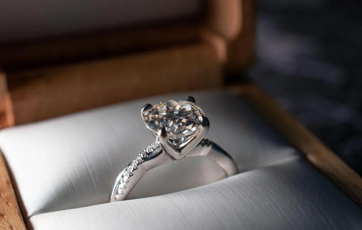 ido钻戒母公司被申请破产,ido钻戒母公司破产线下怎么办