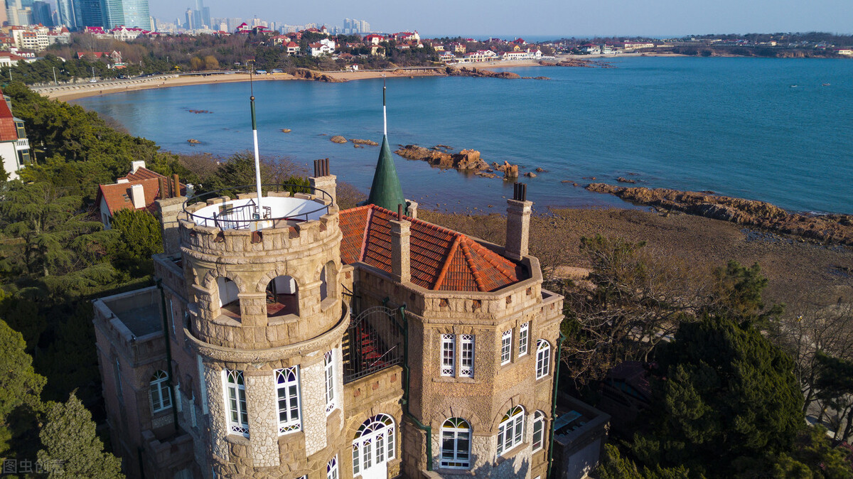 为什么山东沿海只有青岛发展最好,为什么青岛是山东第一大城市