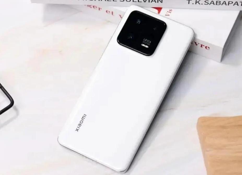 推荐几款拍照和性能好的手机,目前最值得入手的一款拍照手机