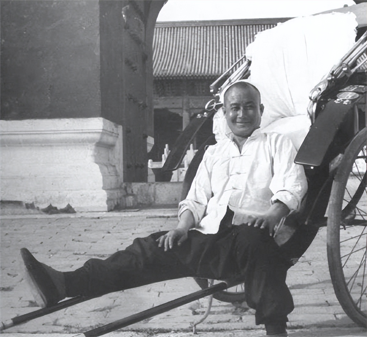 清朝灭亡后皇室贵族都去哪里,清朝灭亡后皇室人都去了哪个省