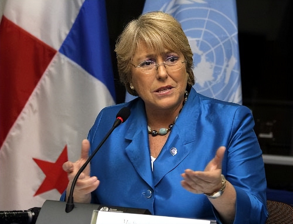 要注意巴切莱特这个女人：屡次冒犯中国，这个女人到底有何来历？