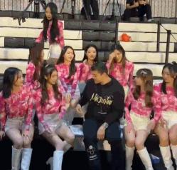 西热力江拉拉队合影,西热力江拉拉队王哲林