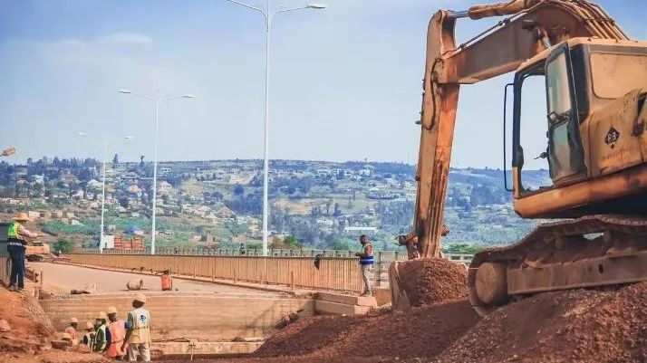 从此开挂走向人生巅峰,开挂的人生说明什么道理
