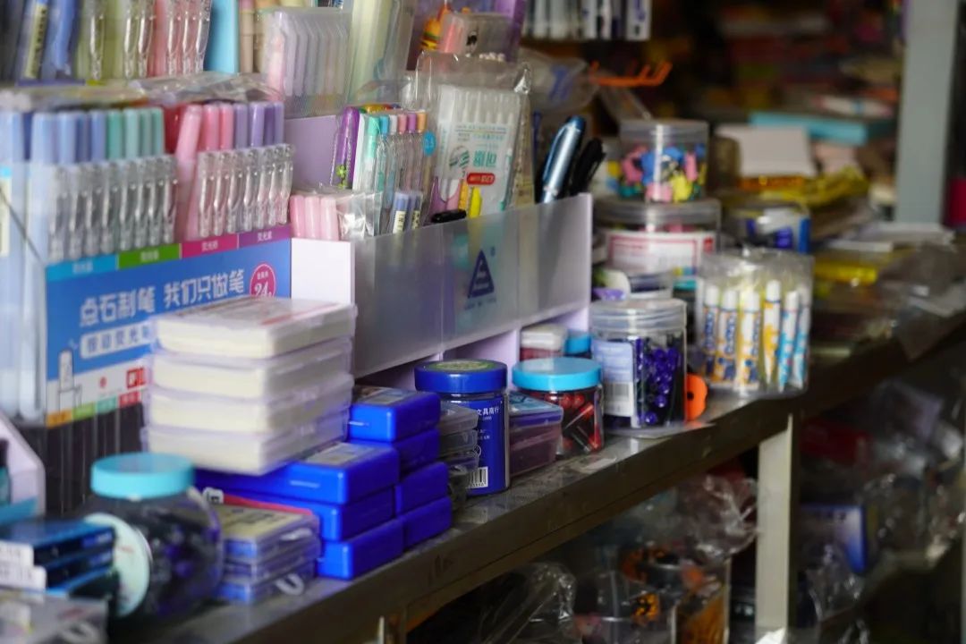 26个春秋！老巷旁的古早文具店，这里藏着无数玉溪学生的回忆！