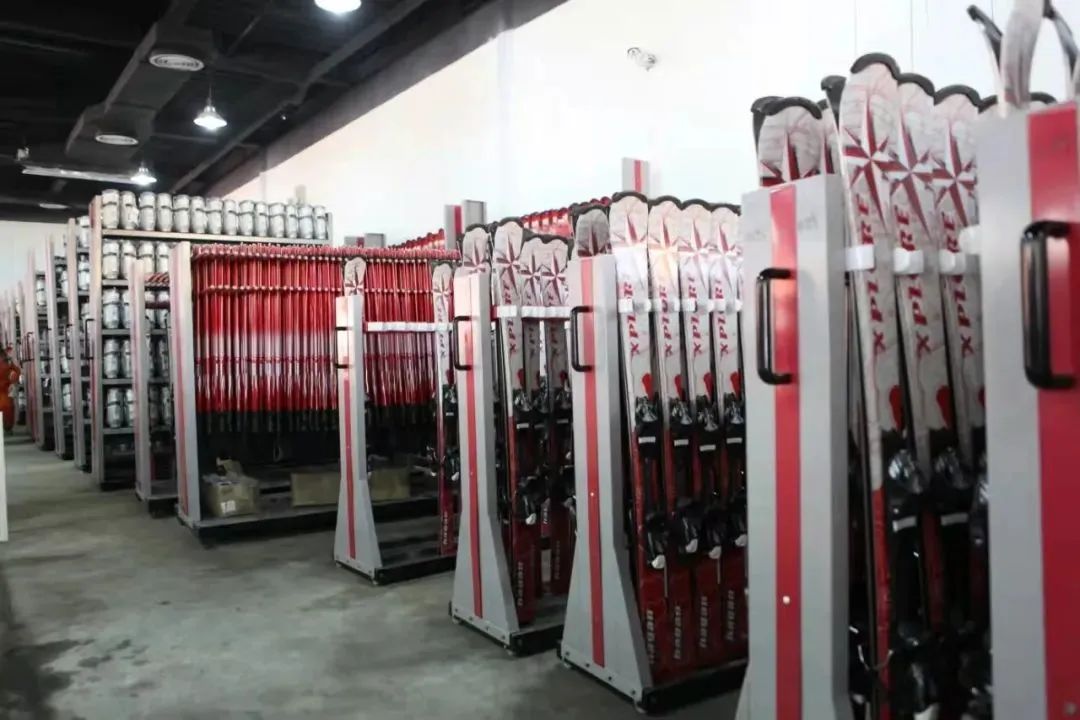 离乐山最近的滑雪场,乐山滑雪温泉