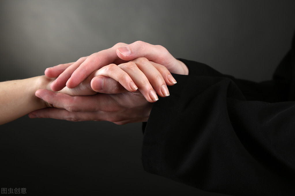 如果喜欢的明星塌房了怎么办,喜欢的明星人设崩塌是怎么回事