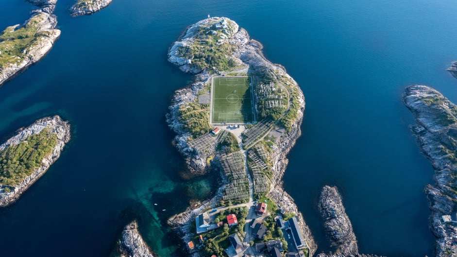 意境很美的五绝,世界十大环境优美的足球场