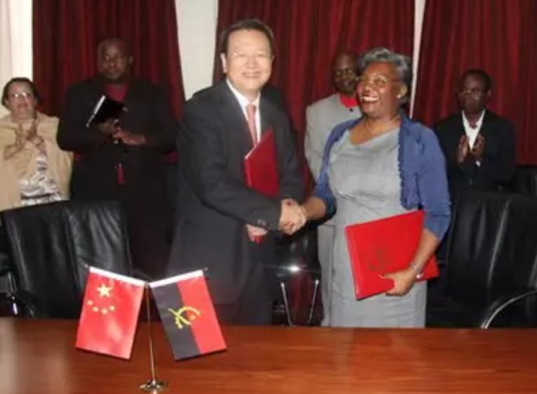 逆袭的非洲小国，将一半石油卖给中国，成了我国石油安全屏障