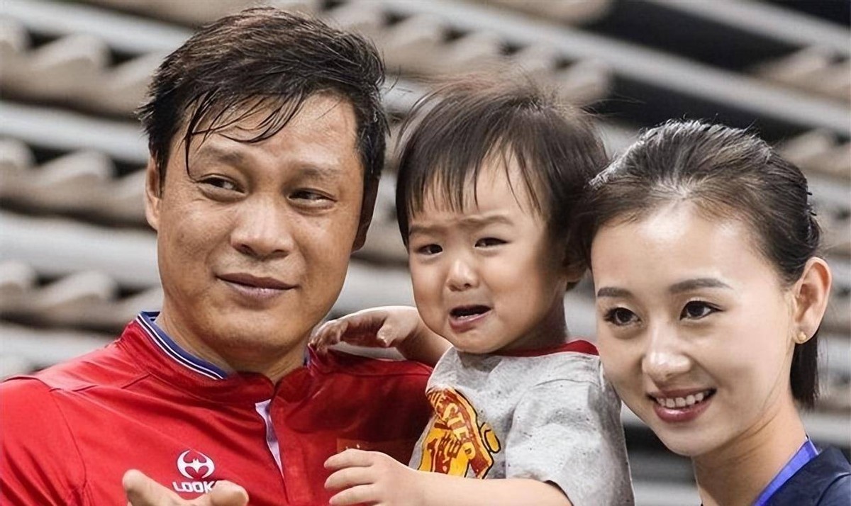 足球范志毅结婚,范志毅老婆是空姐吗