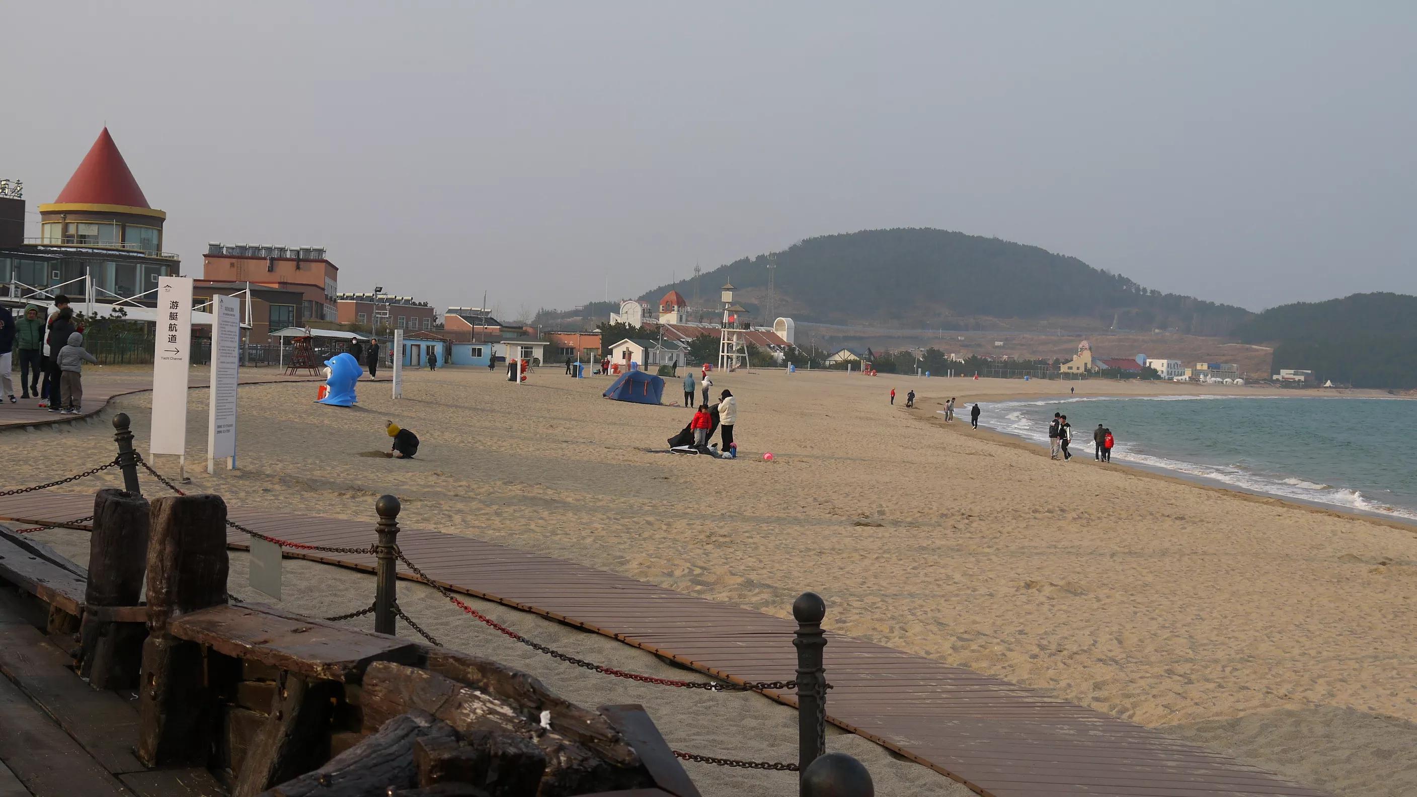 青岛崂山仰口沙滩相关风景视频,崂山怎么去仰口沙滩