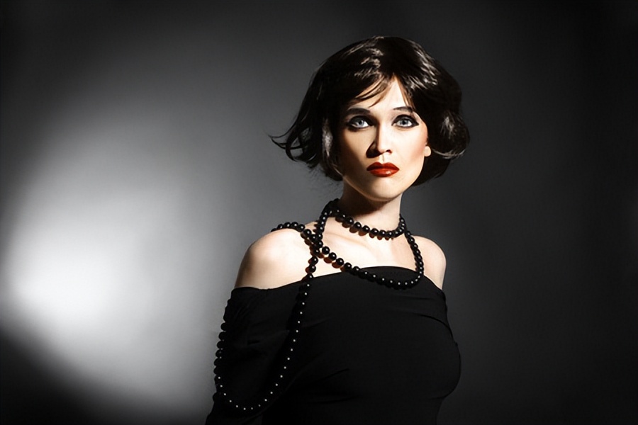 内马尔的绯闻女友,巴西球星内马尔绯闻