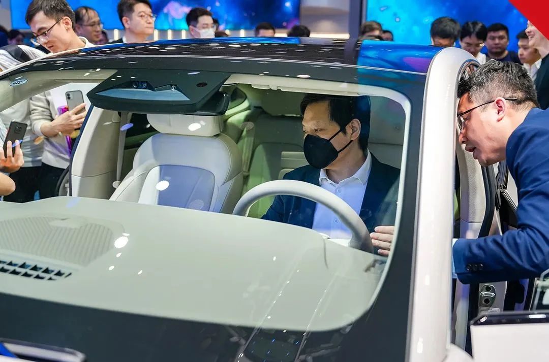 雷军上海车展视频,雷军参加上海车展