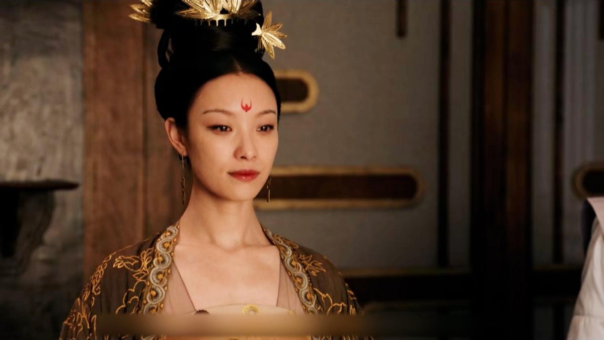 张芷溪白鹿玉楼春,张芷溪和白鹿演的同一个人么