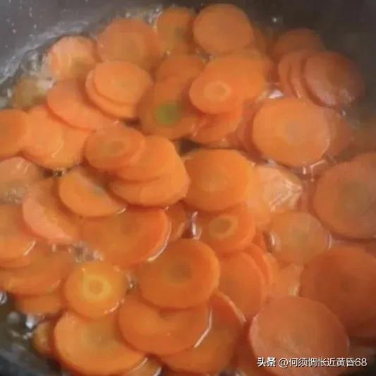 胡萝卜怎么炒才好看又营养,胡萝卜怎样炒好看又营养