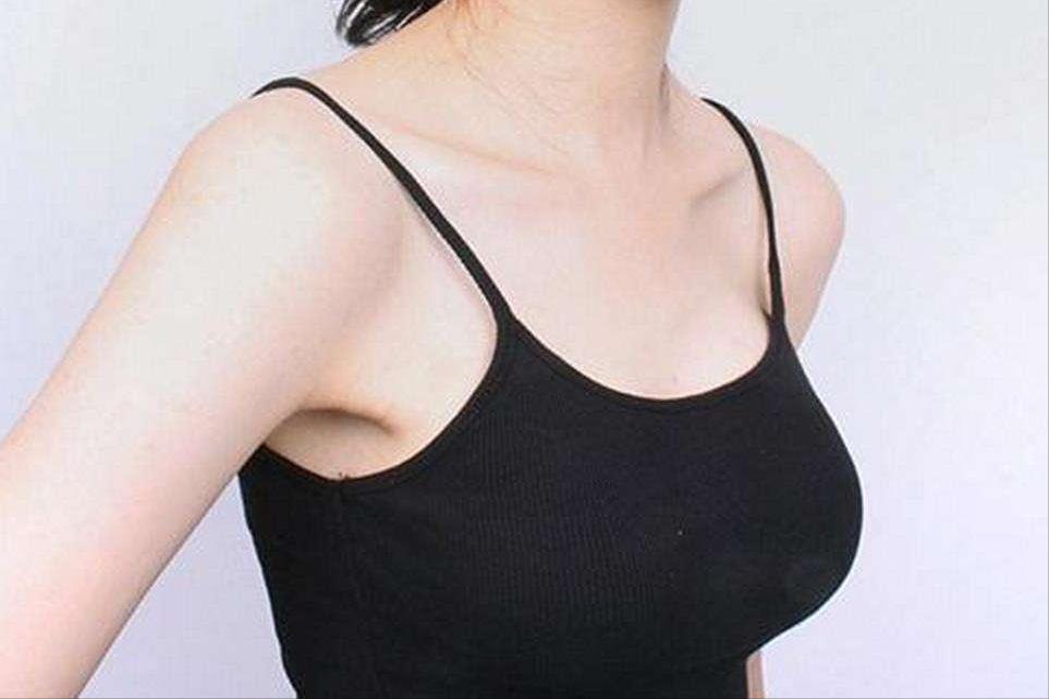 来月经时为何乳房会胀痛？月经刚走能马上同房吗？男女都应该看看
