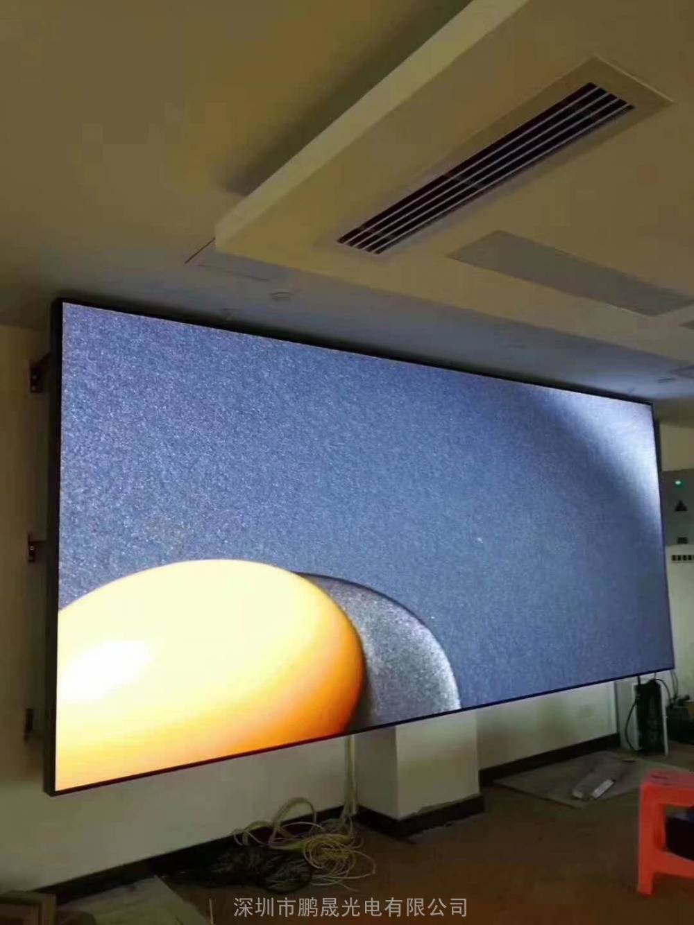 健身馆led全彩显示屏如何安装,健身中心led全彩显示屏本地厂家