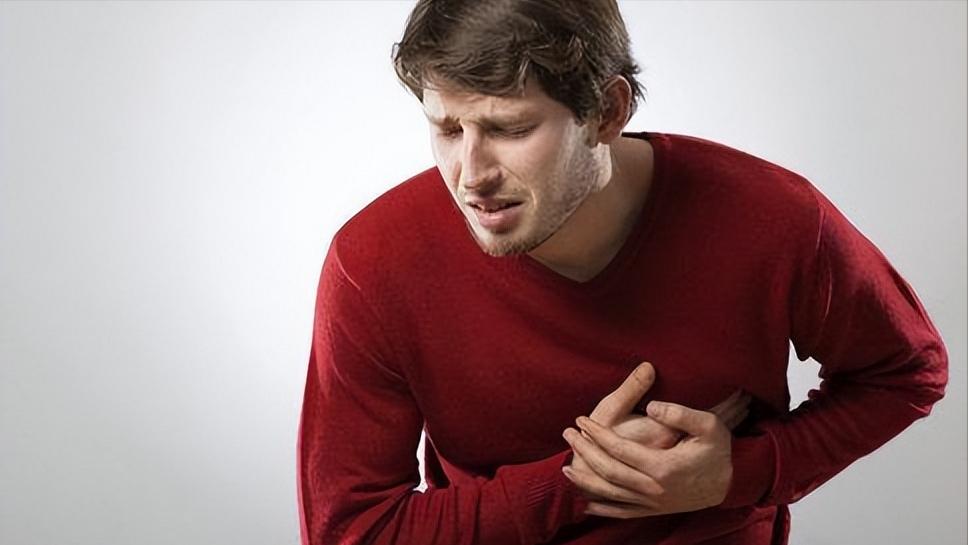 胸痛失眠盗汗是怎么回事,胸膜炎盗汗的症状