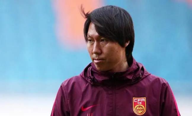 中国男足离美加墨海有多远,中国男足和国外的差距