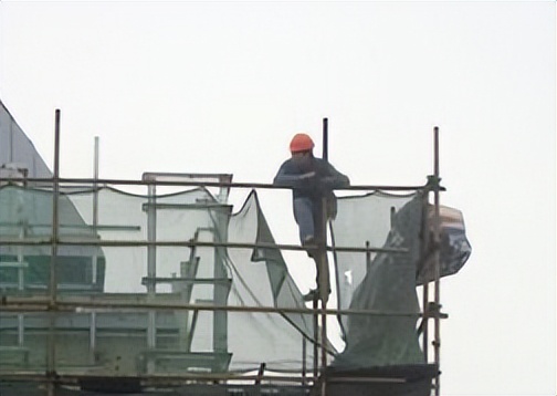 云南亿元户赵国玺：扎根2000亩荒山把废料变“黄金”，狂赚2000万