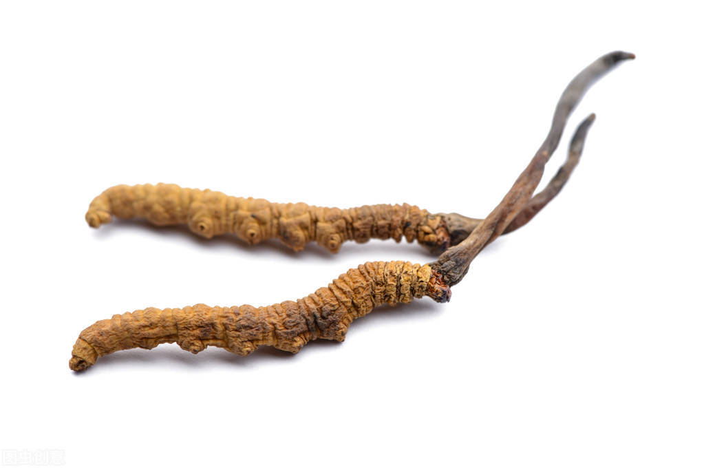 真心购物还是碰瓷？定制30瓶冬虫夏草酒后索赔10万元，法院判了