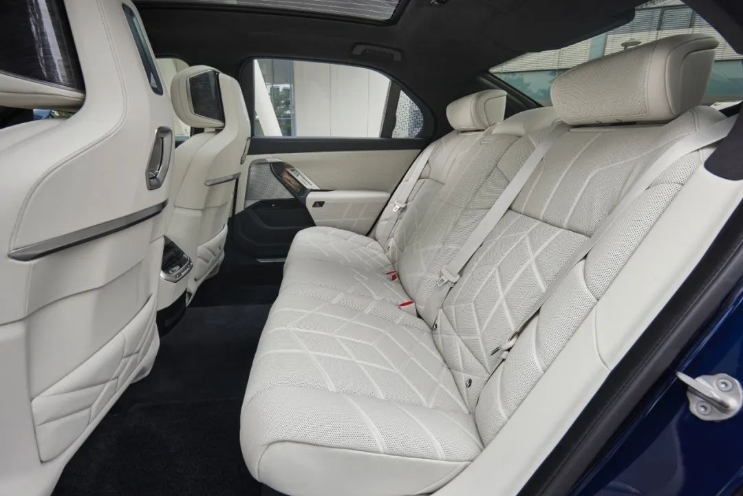 宝马7系g70最新款,g70宝马七系