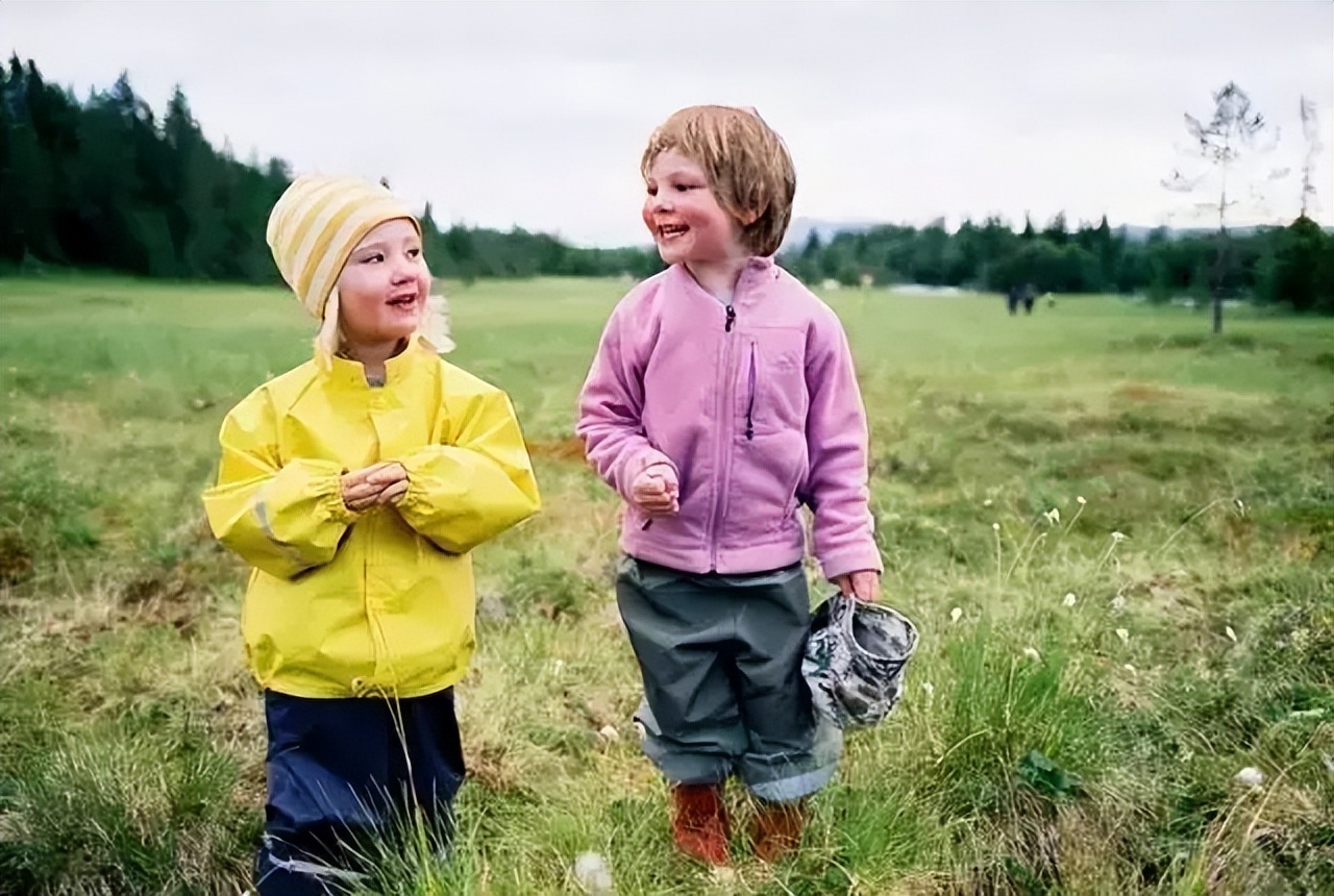 13岁女孩抑郁症有自残,青春期女孩抑郁症有自残