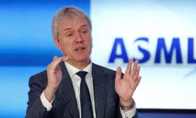 光刻巨头asml崛起之路,asml光刻巨头的崛起