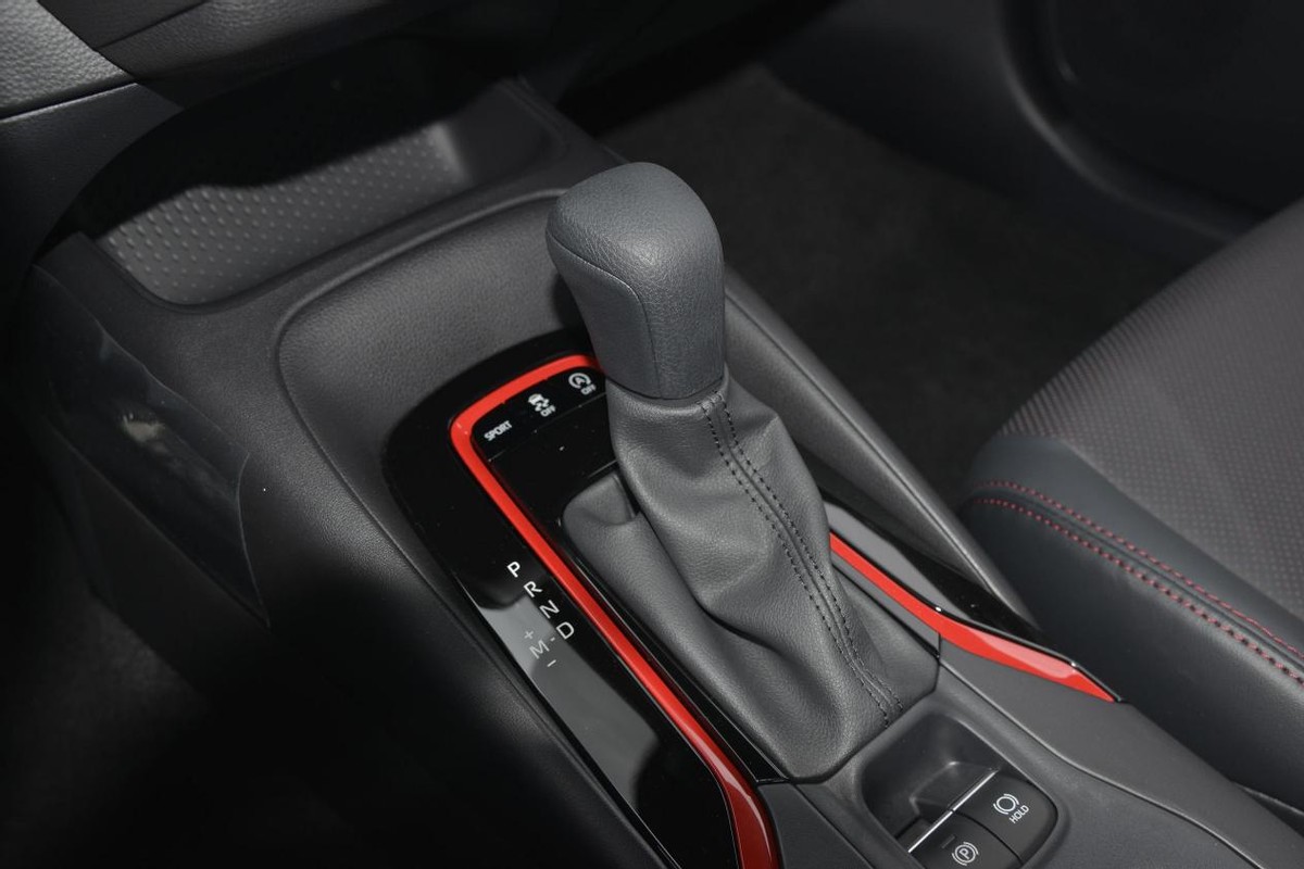 试驾最新款丰田雷凌,售198-158万广汽丰田新款雷凌上市