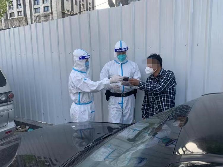 上海疫情期间高价卖菜被查,上海疫情期间卖菜被抓通报