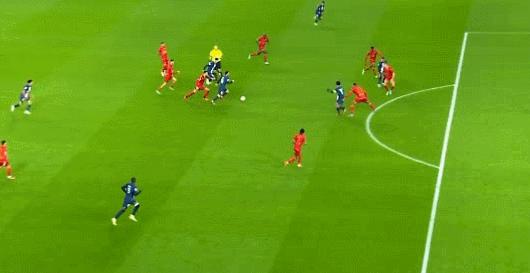 梅西大巴黎首粒进球波帅,梅西任意球绝杀里尔巴黎教练