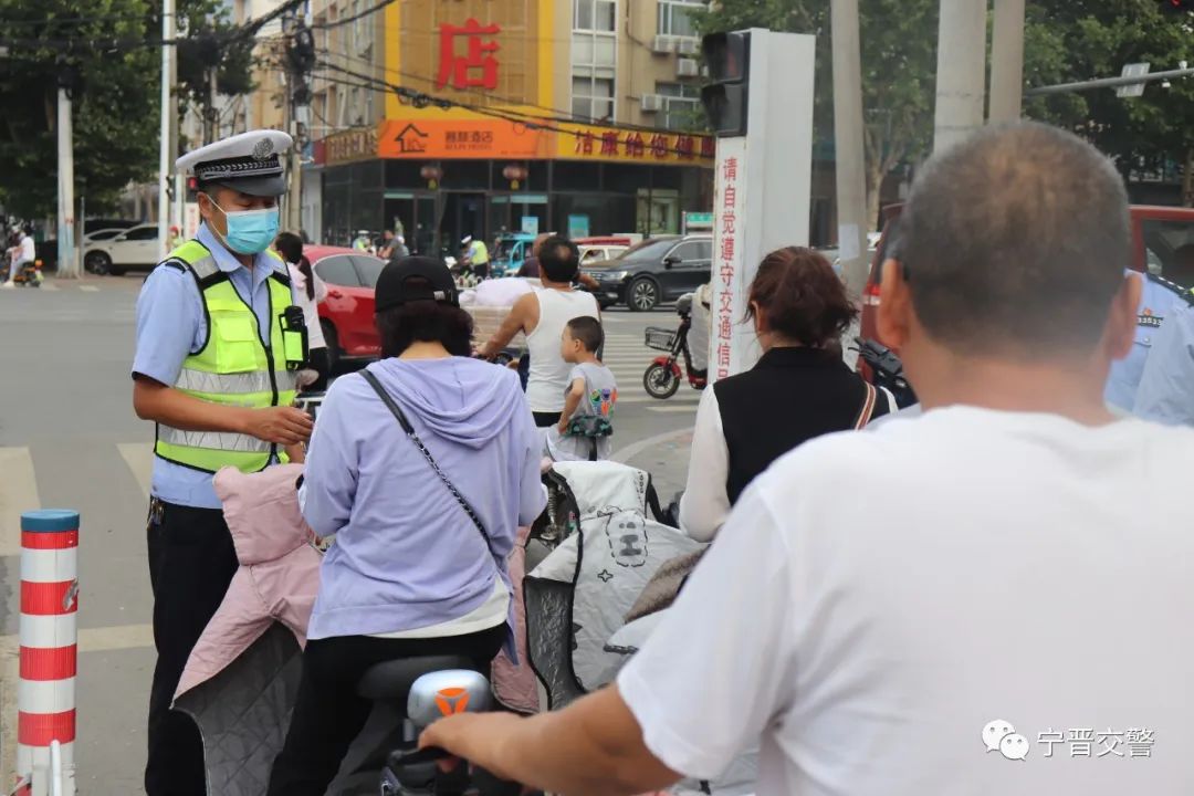 邢台骑电动车戴头盔,保定不戴头盔骑电动车怎么处罚