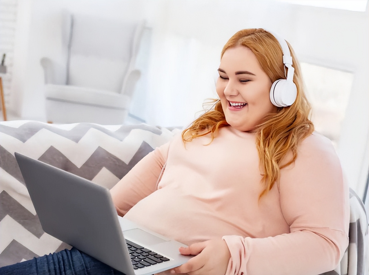 身高175女性标准体重应该是多少,身高156标准体重是92斤瘦还是胖