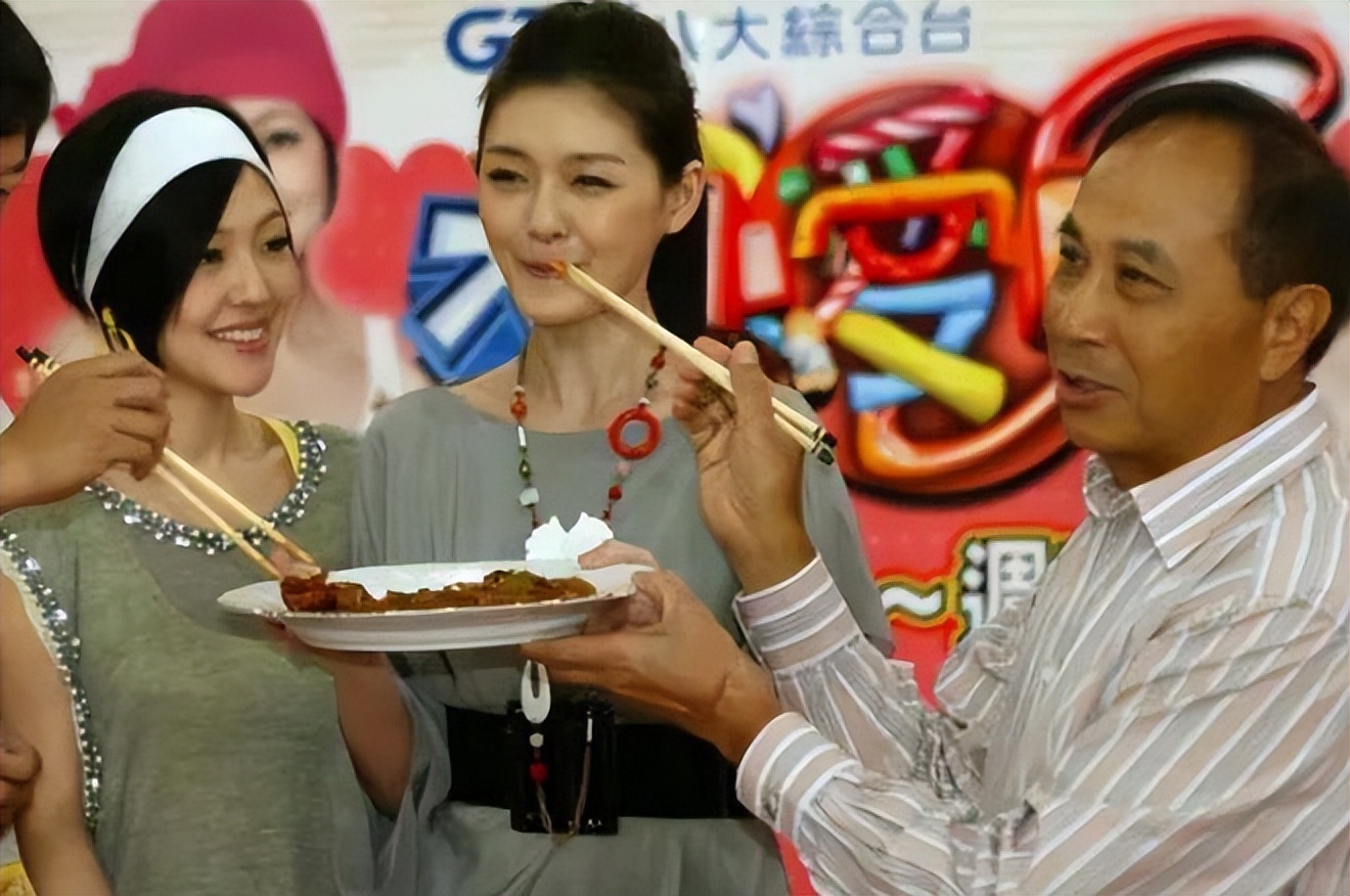 大小s被爸爸送进娱乐圈,大小s塑料姐妹情深