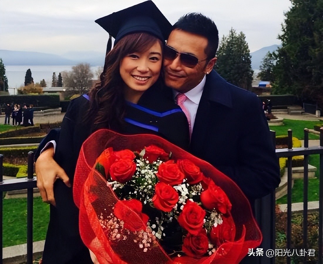 12位港星豪宅,定居内地的10位过气港星