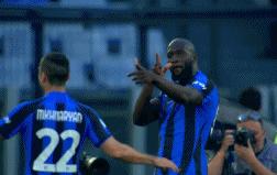 红色的战狼！穆里尼奥输球却自豪:断腿打封闭，他们是真男人！