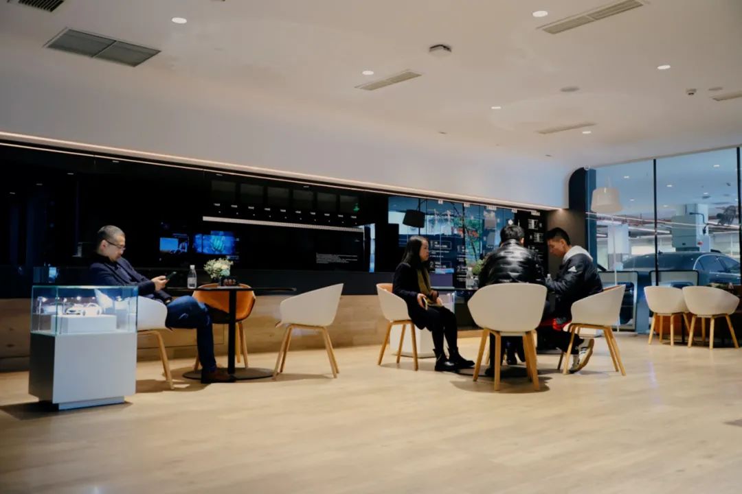 奔驰探店,探店感想奔驰