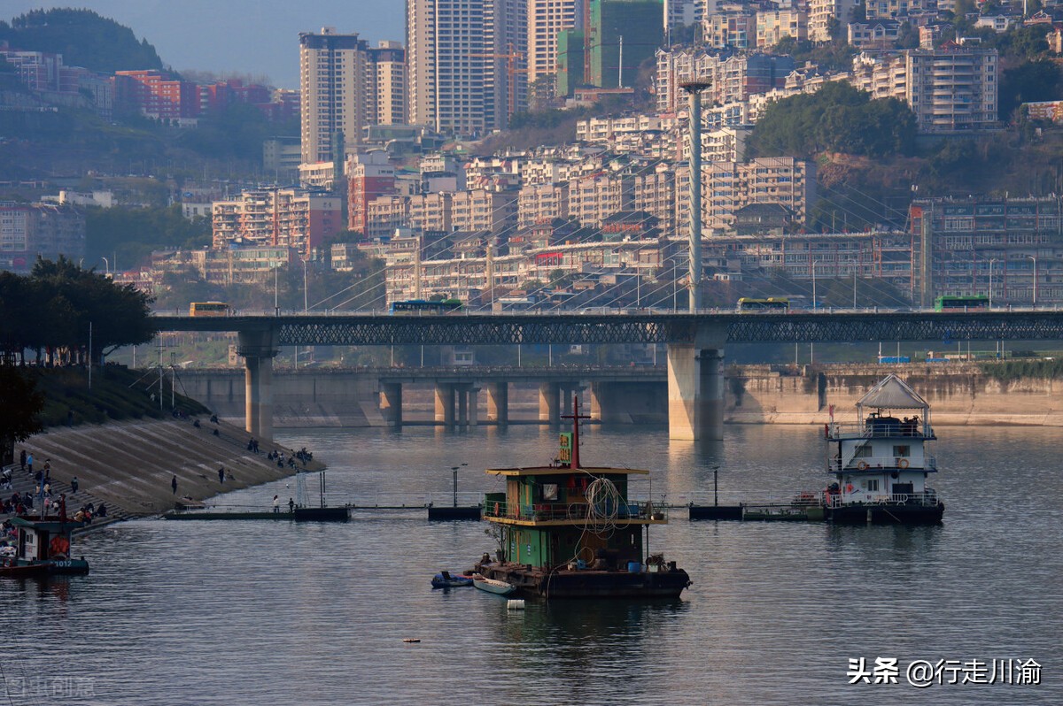 被寄予厚望的万州，距离重庆第二大城市还有多远？