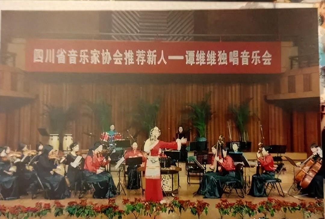 英雄盛典颁奖典礼,英雄大会明星演唱会