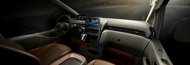 豪华MPV大战：四款霸气“*弹子**头”PK，看看谁能成为最强王者！