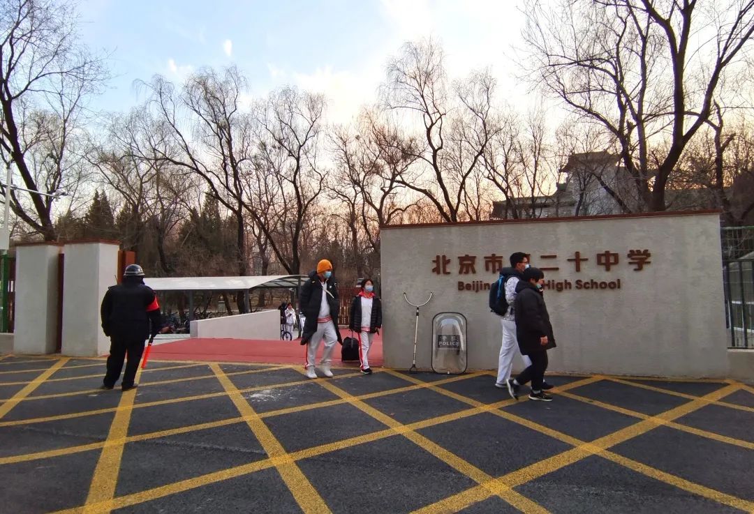 这条“上学路”，暖心！安心！