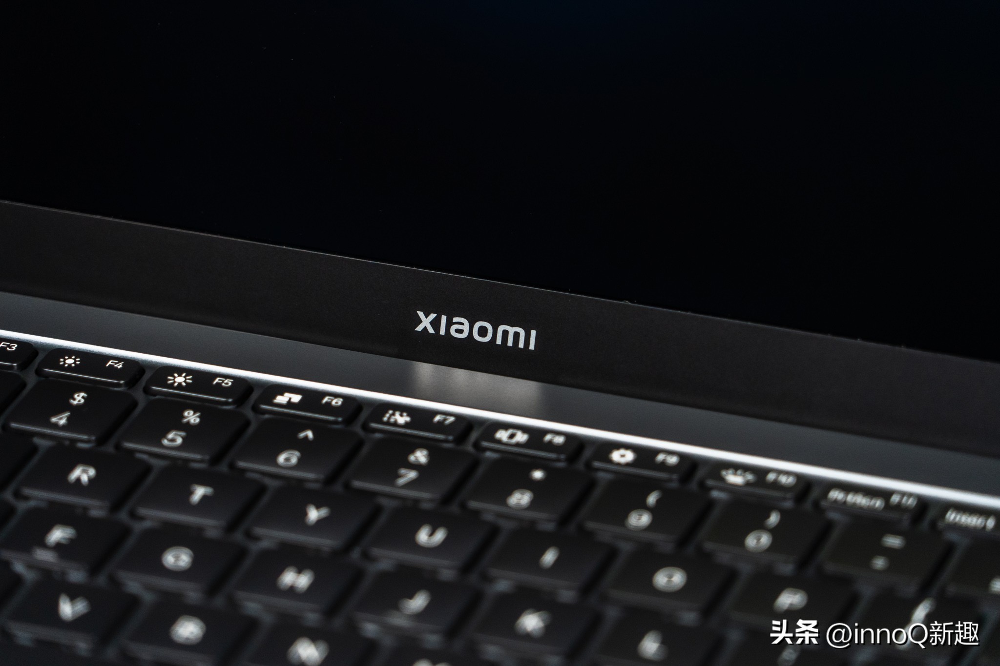 5499！小米全新高端笔记本来了：AMD+OLED小米手机绝配