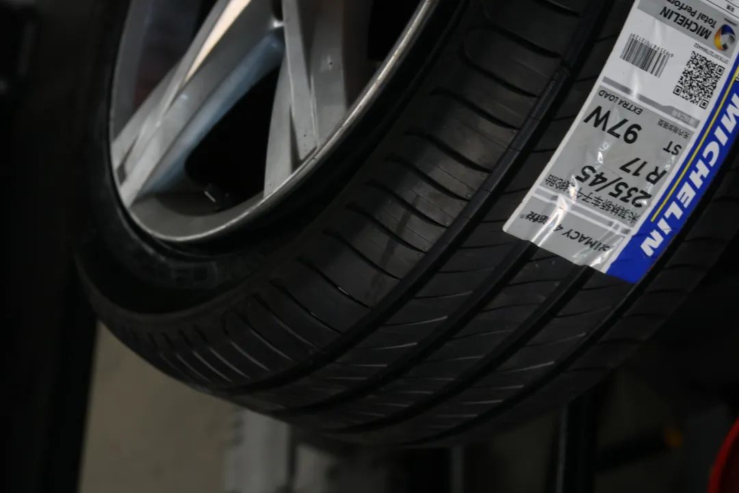 迈腾b7翻新视频成都,大众迈腾b7旧车翻新改造